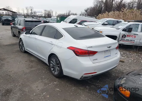2015 Hyundai Genesis 3.8 z USA, uszkodzony, nr VIN KMHGN4JE1FU092041